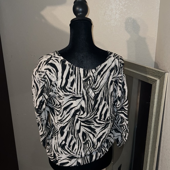 Zebra 🦓 top 💕 - Picture 3 of 6